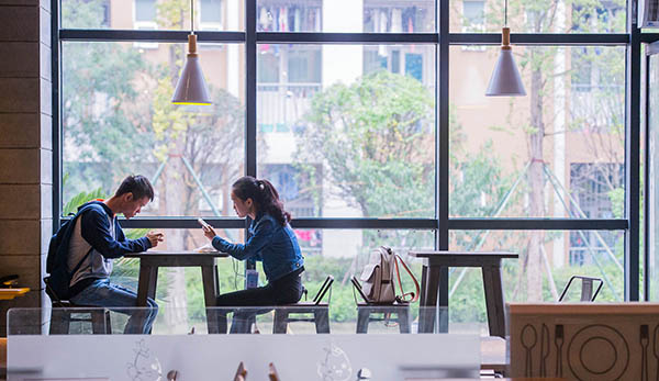 panda sports-大众与一汽、国汽签署协议 推进电动出行发展(图1) 熊猫体育