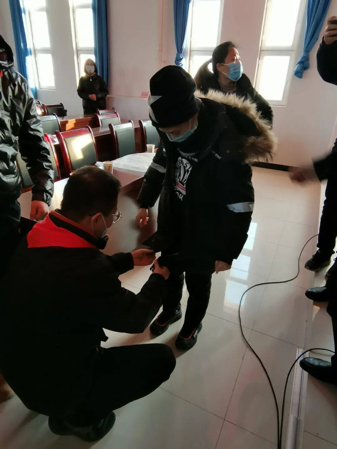 “熊猫体育”
@爱心人士 您捐赠的冬衣 特殊儿童已签收！(图33)